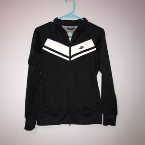 Nike jacket (UNISEX)—Kids but adult could wear